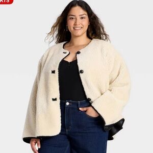 Nwt women’s faux sherling jacket